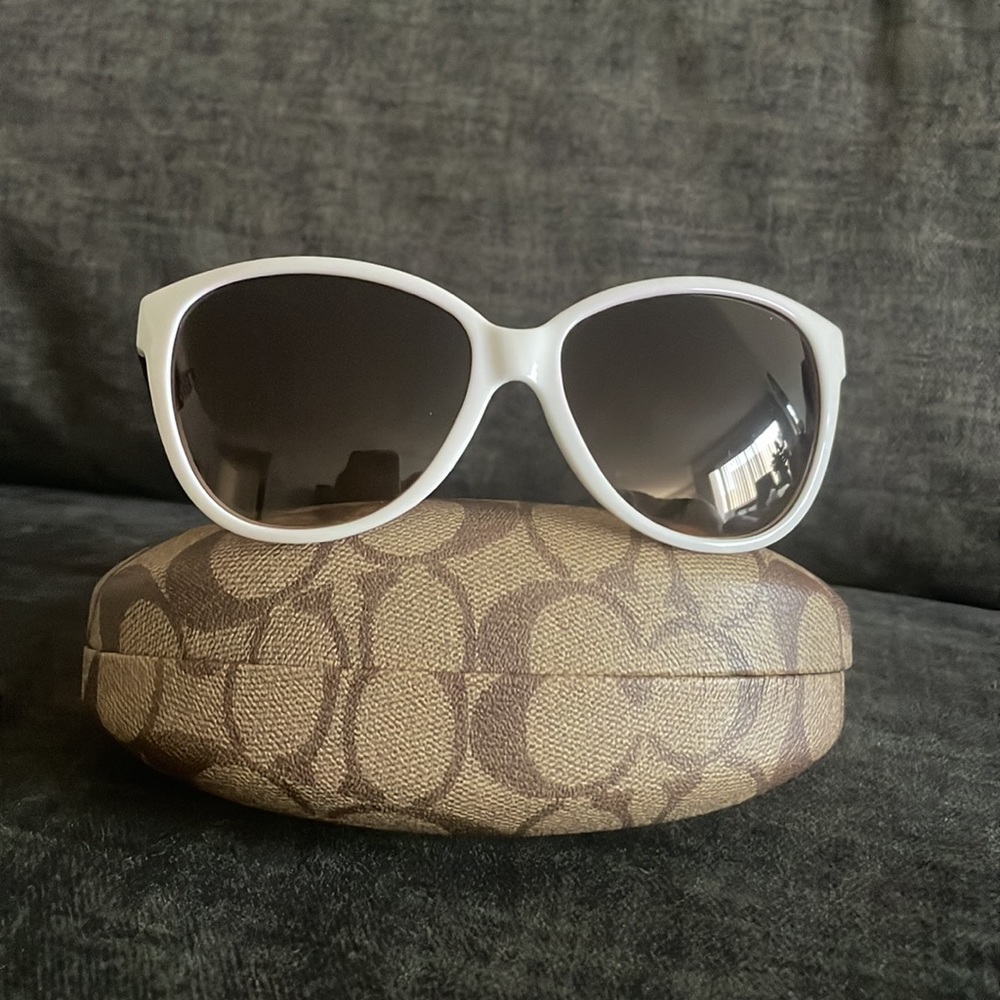 Coach White/Dark Tortoise Sunglasses with case